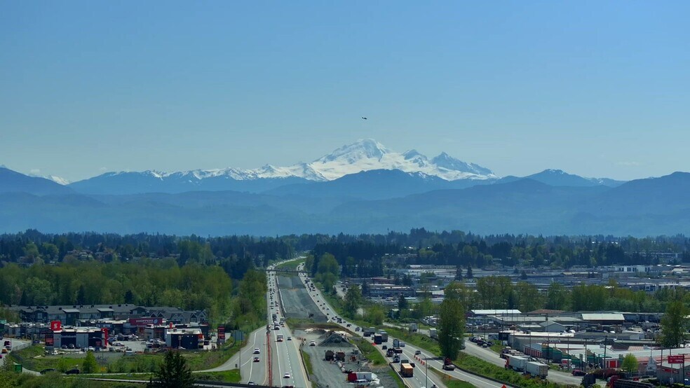 2200 Iron Mills Crt, Abbotsford, BC à louer - Vidéo sur l’annonce professionnelle – Image 2 sur 25
