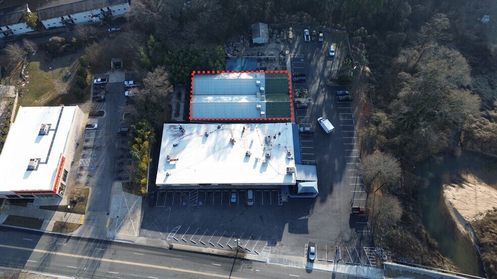 2165 Cheshire Bridge Rd NE, Atlanta, GA à louer - Photo principale – Image 1 sur 1