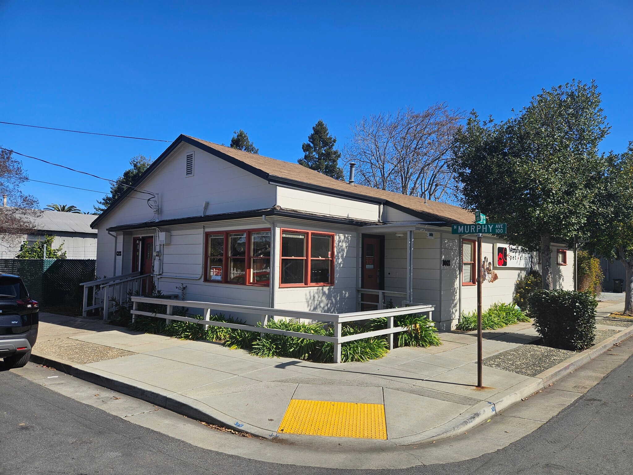 101 W Hendy Ave, Sunnyvale, CA à louer Photo de l’immeuble– Image 1 sur 19