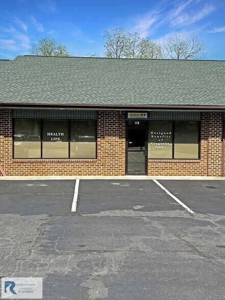 2260 Franklin Turnpike, Danville, VA à louer - Photo principale – Image 1 sur 9