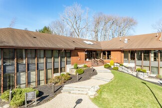 Plus de détails pour 111 Torrey St, Brockton, MA - Bureau à louer