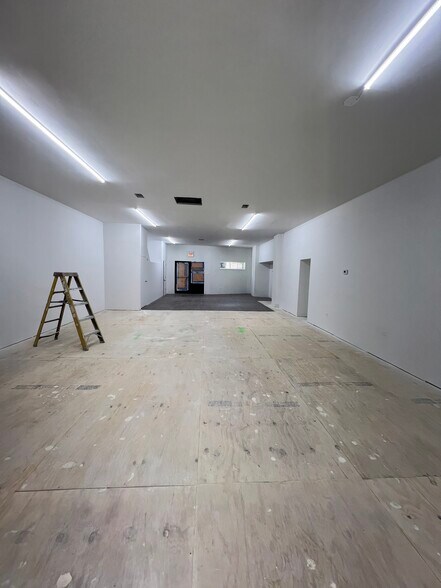 11412 S Michigan Ave, Chicago, IL à louer - Photo de l’immeuble – Image 3 sur 15