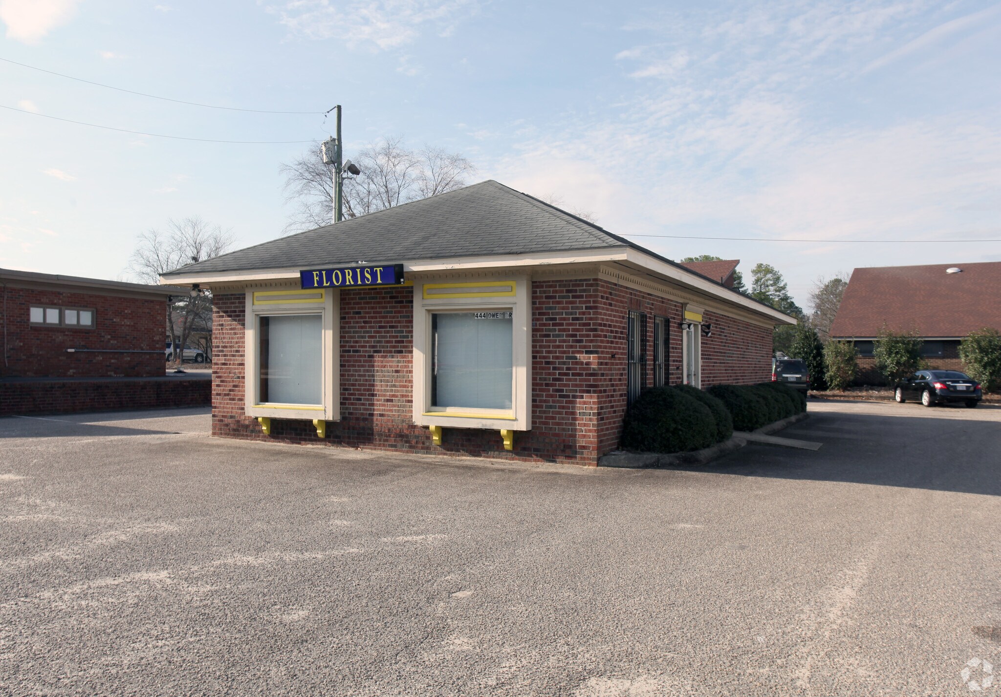 444 Owen Dr, Fayetteville, NC à vendre Photo principale– Image 1 sur 7