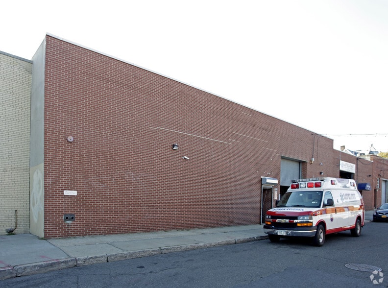 1439-1441 Ferris Pl, Bronx, NY à louer - Photo de l’immeuble – Image 3 sur 5