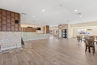 457 Paterson Ave, Wallington, NJ à louer Photo intérieure– Image 2 sur 15