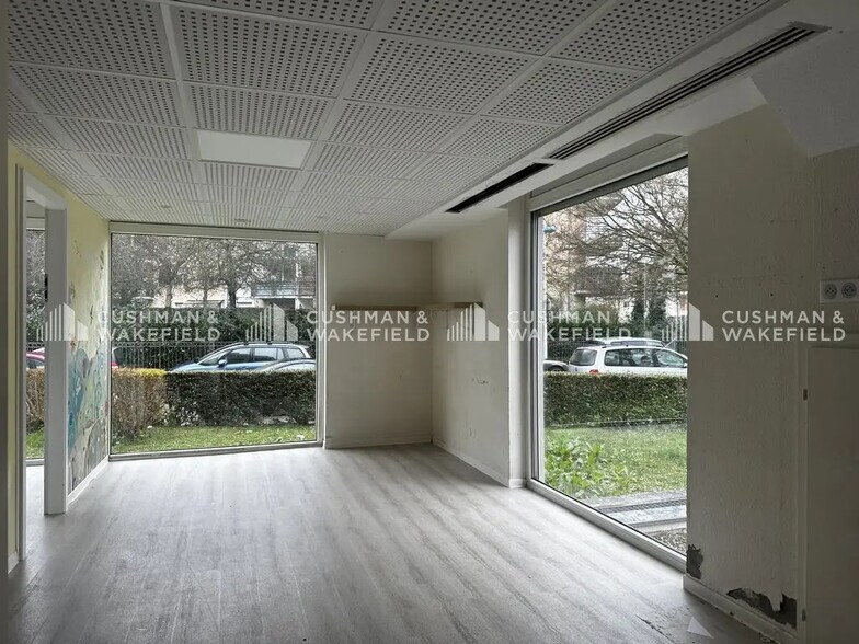 Bureau dans Strasbourg à louer - Photo de l’immeuble – Image 2 sur 11