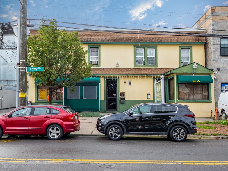 4358 Victory Blvd, Staten Island, NY à louer - Photo de l’immeuble – Image 2 sur 19