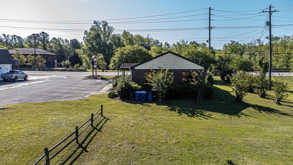 1 N Marine Blvd, Jacksonville, NC à vendre - Photo de l’immeuble – Image 3 sur 30