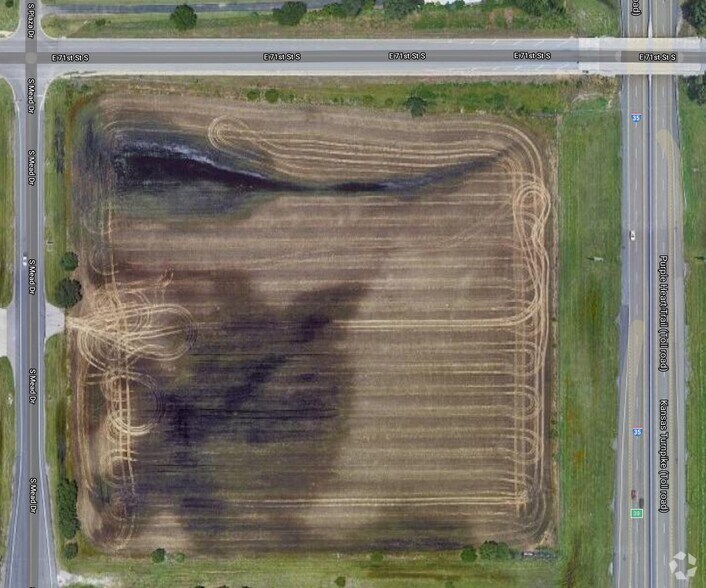 S Mead Dr & E 71st St S, Haysville, KS à vendre - Photo principale – Image 1 sur 8