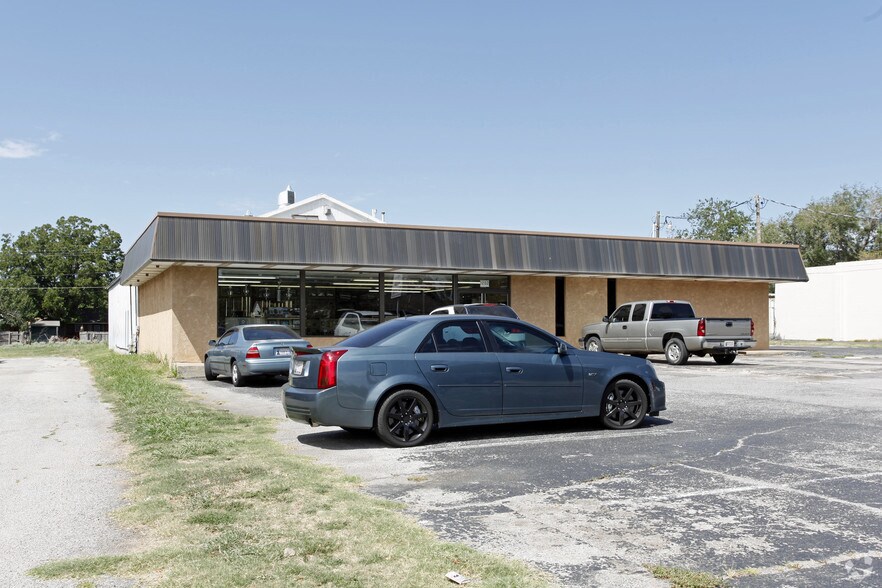 1202 N Flood Ave, Norman, OK à vendre - Photo de l’immeuble – Image 3 sur 3