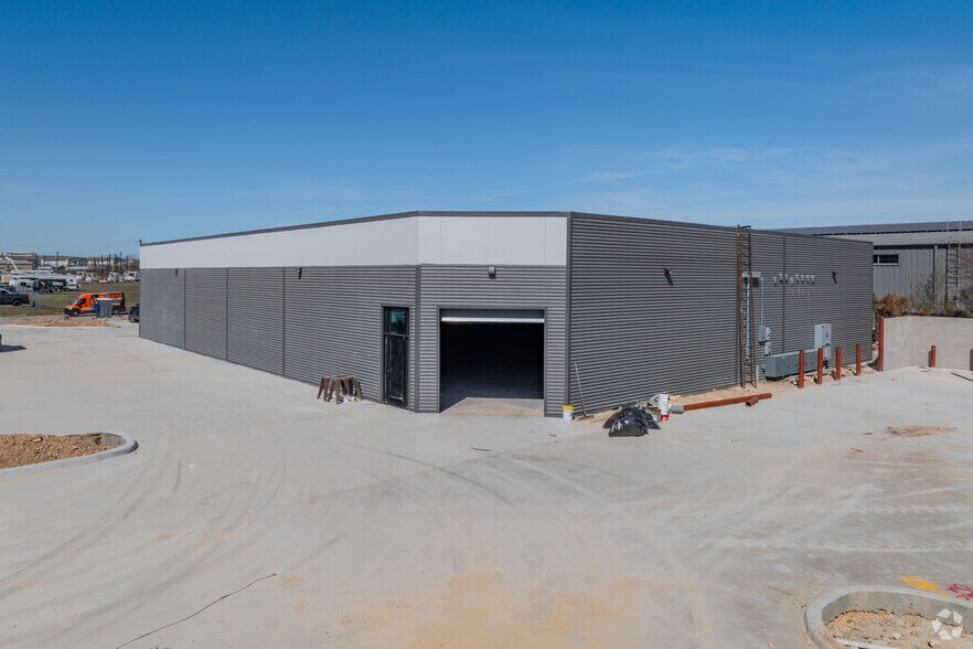 15910 University Oak, San Antonio, TX à louer - Photo de l’immeuble – Image 3 sur 19