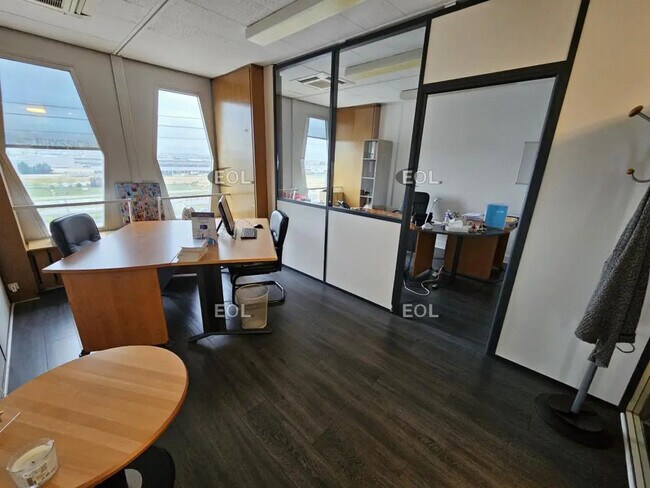 Plus de détails pour Bureau à vendre