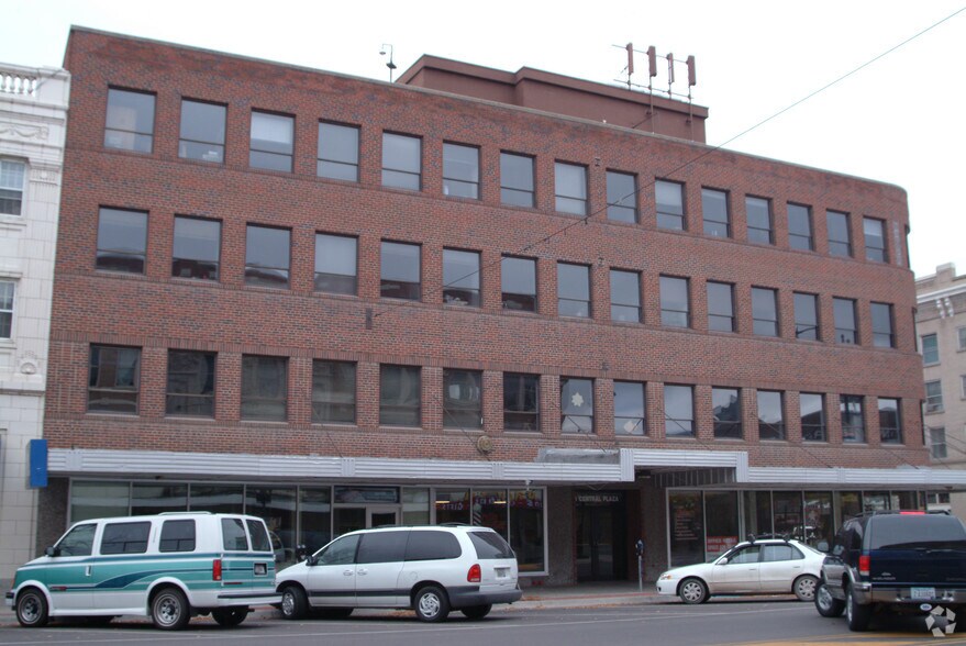 600 Central Ave, Great Falls, MT à louer - Photo principale – Image 1 sur 8