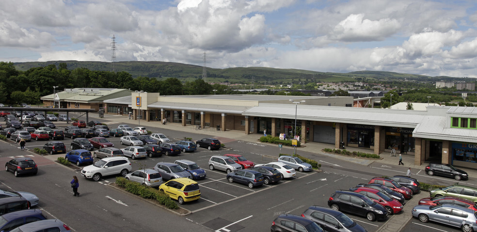 Bridgewater Shopping Centre portefeuille de 5 biens à vendre sur LoopNet.fr - Photo principale – Image 2 sur 4