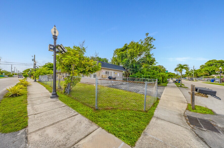 848 NW 2nd Ave, Fort Lauderdale, FL à vendre - Photo de l’immeuble – Image 2 sur 20