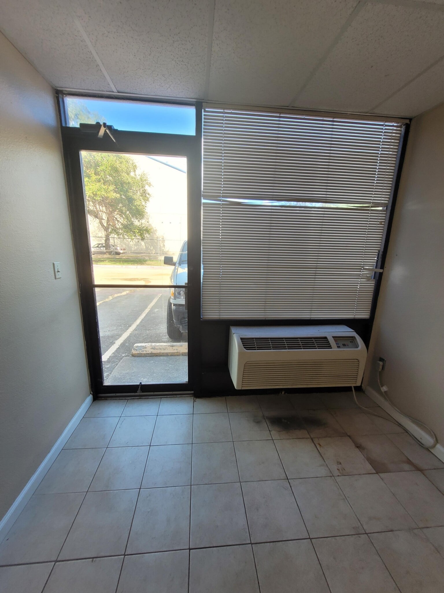 202 N Loop 1604 W, San Antonio, TX à louer Photo intérieure– Image 1 sur 5