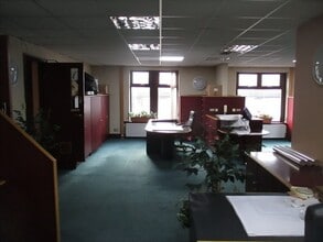 82-84 Horton Grange Rd, Bradford à louer Photo intérieure– Image 2 sur 4