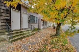Plus de détails pour 2835-2837 S Broad St, Trenton, NJ - Logement à vendre