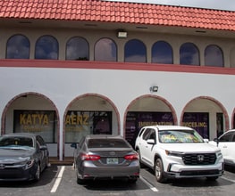 5440 N State Road 7, Fort Lauderdale, FL à louer Photo de l’immeuble– Image 2 sur 8