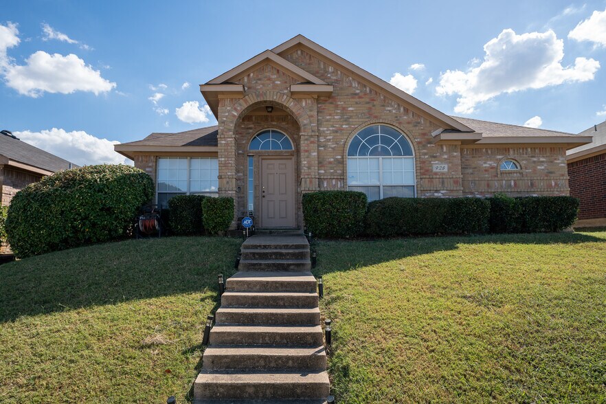 928 Chelsea Dr, Mesquite, TX à vendre - Photo de l’immeuble – Image 3 sur 10