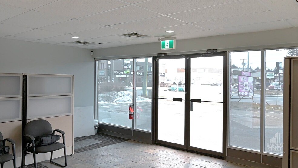 3920 Edmonton Trl NE, Calgary, AB à louer - Vidéo sur l’annonce professionnelle – Image 2 sur 8