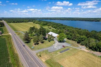 Plus de détails pour 1721 US Highway 8, Saint Croix Falls, WI - Spécialisé à vendre