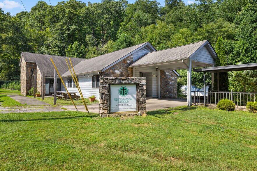 41 Tucker Rd, Black Mountain, NC à vendre - Photo de l’immeuble – Image 3 sur 13