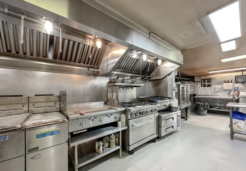 209 Broadway, Whitehall, NY à vendre - Photo intérieure – Image 2 sur 11