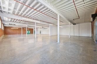 2440 S Sepulveda Blvd, Los Angeles, CA à louer Photo intérieure– Image 1 sur 4