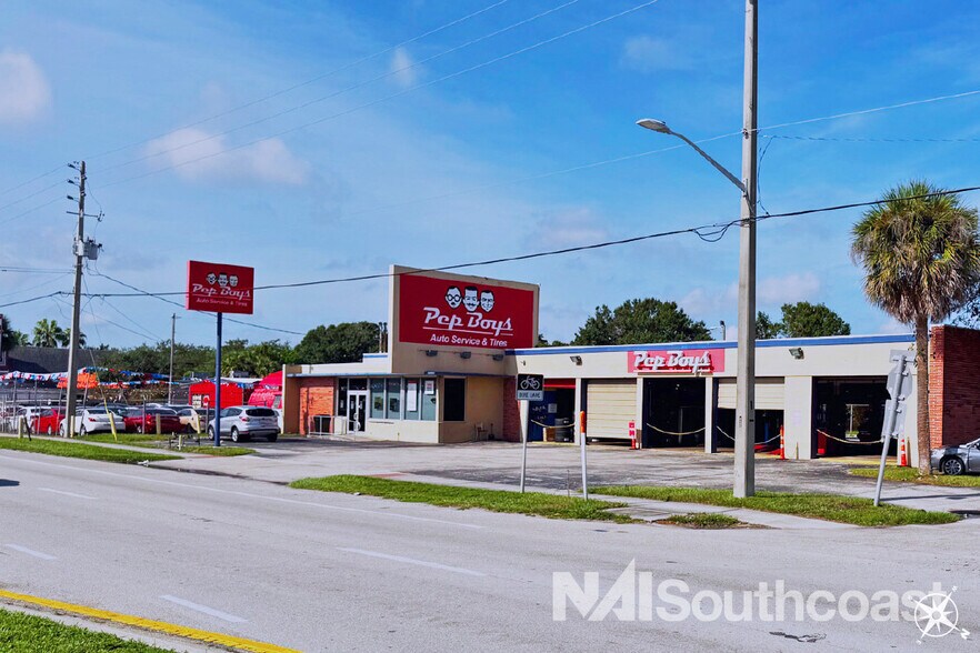 2903 S US Highway 1, Fort Pierce, FL à louer - Photo de l’immeuble – Image 2 sur 14