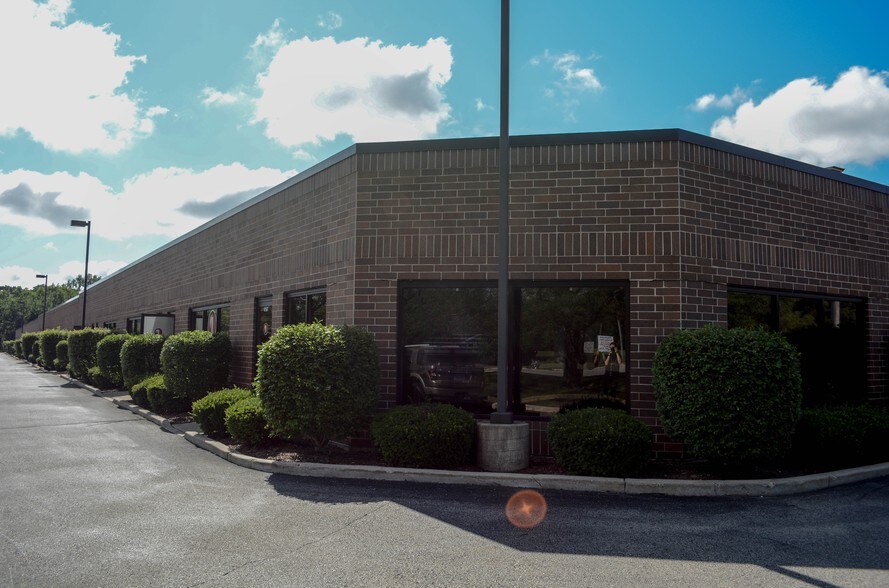 4109-4161 W Orleans St, McHenry, IL à louer - Photo de l’immeuble – Image 3 sur 3