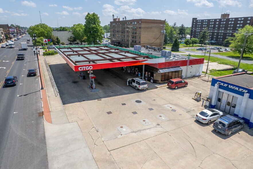 210-212 W National Ave, Brazil, IN à vendre - Photo de l’immeuble – Image 2 sur 6