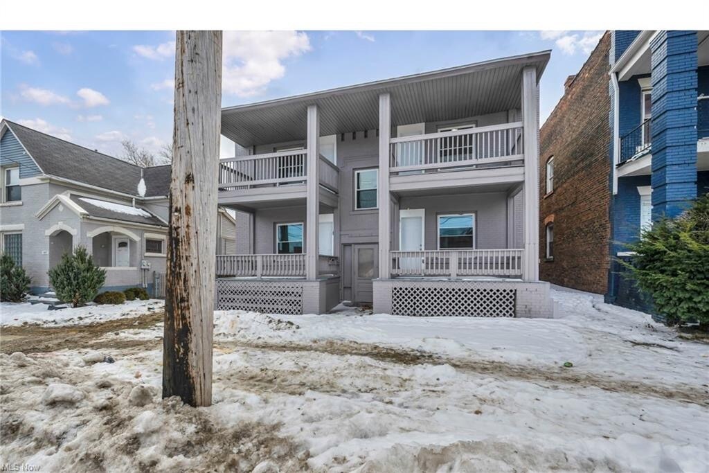 8111 Madison Ave, Cleveland, OH à vendre Photo principale– Image 1 sur 9