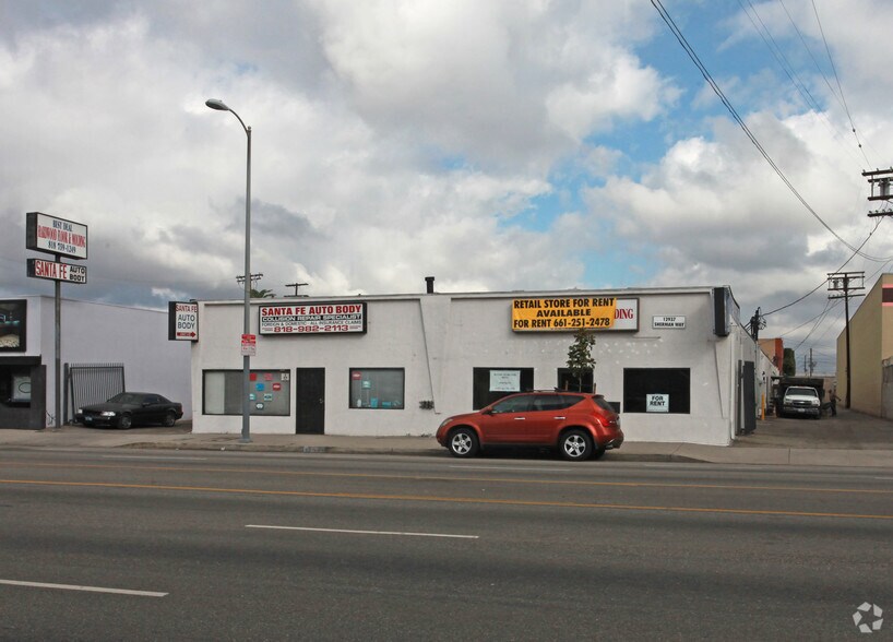 12937-12945 Sherman Way, North Hollywood, CA à louer - Photo de l’immeuble – Image 1 sur 1