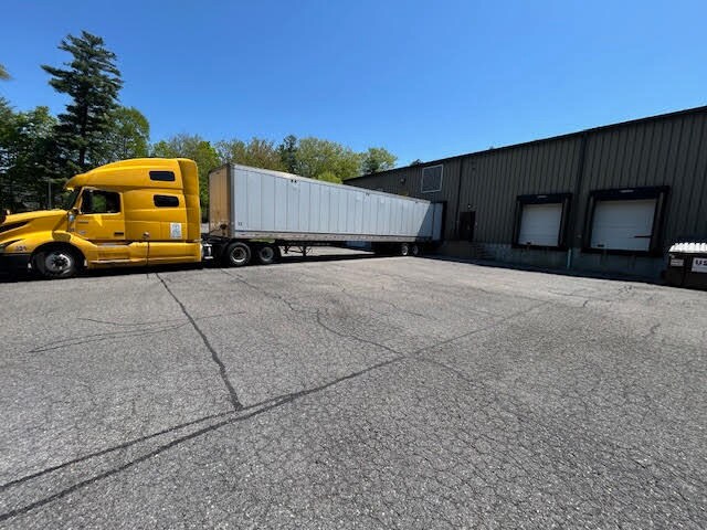 299 Industrial Ln, Torrington, CT à louer - Photo de l’immeuble – Image 2 sur 50