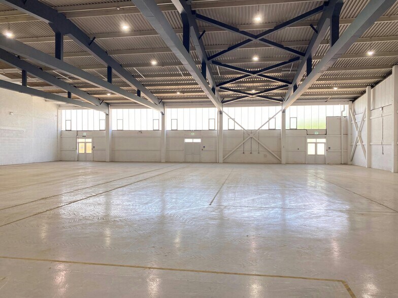 Enterprise Way, Peterborough à louer - Photo de l’immeuble – Image 3 sur 54