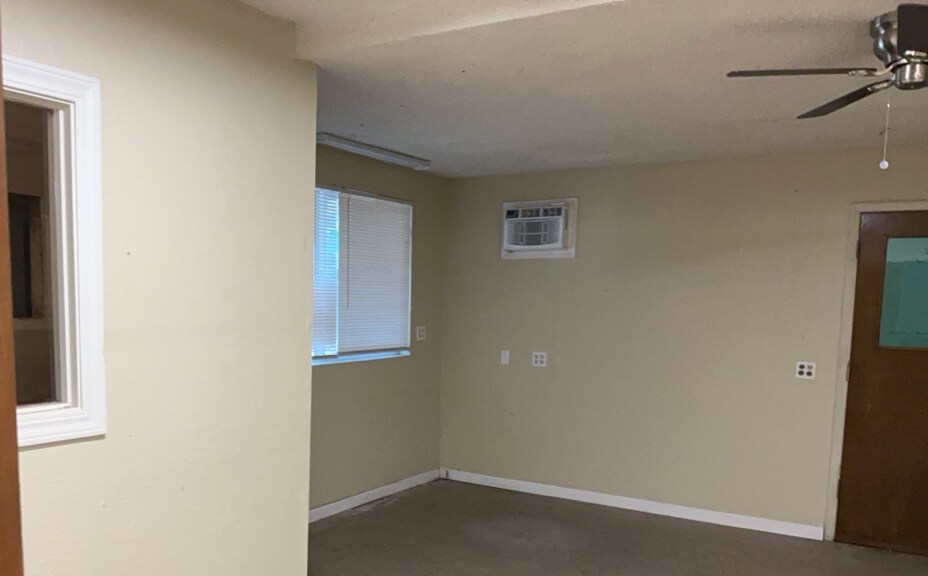 760 Waugh Ln, Ukiah, CA à louer - Photo de l’immeuble – Image 2 sur 10