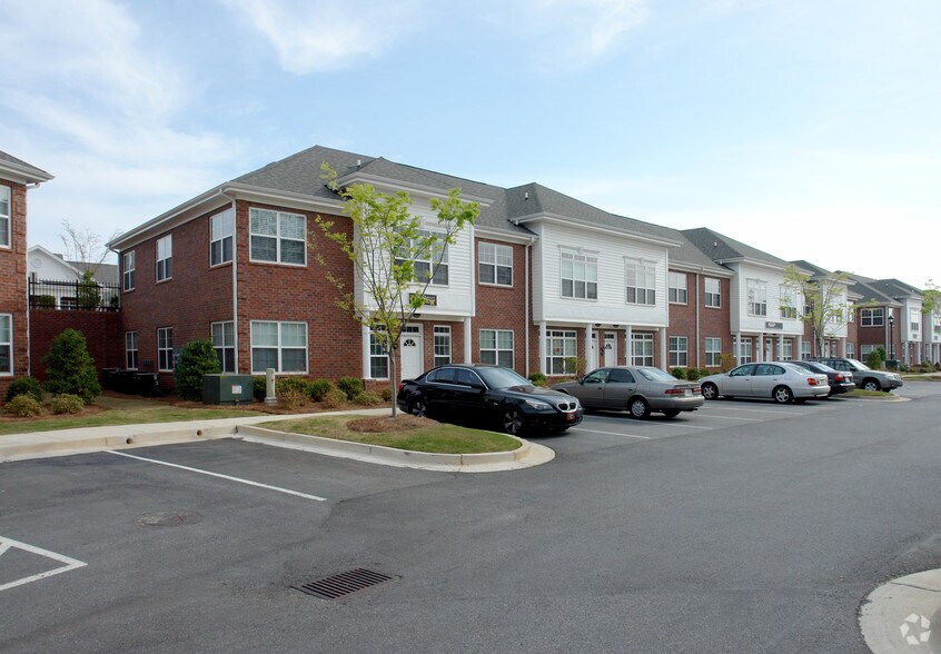 4411 Suwanee Dam Rd, Suwanee, GA à louer - Photo de l’immeuble – Image 3 sur 9