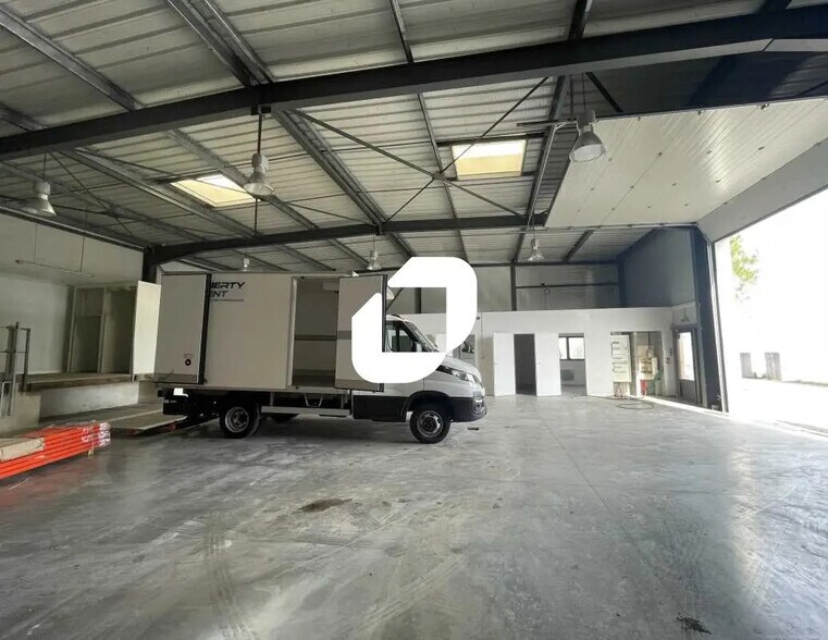 Bureau dans Le Barp à louer - Photo intérieure – Image 3 sur 6