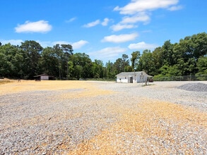 1155 Union Chapel Rd E, Northport, AL à louer Photo intérieure– Image 1 sur 9