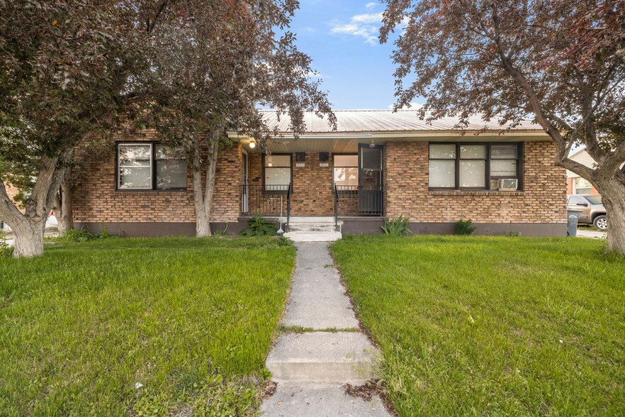 610-612 Holbrook Dr, Idaho Falls, ID à vendre - Photo de l’immeuble – Image 2 sur 2