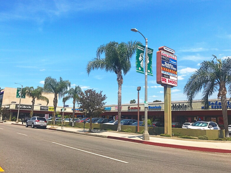 18955-18971 Ventura Blvd, Tarzana, CA à louer - Photo principale – Image 1 sur 16