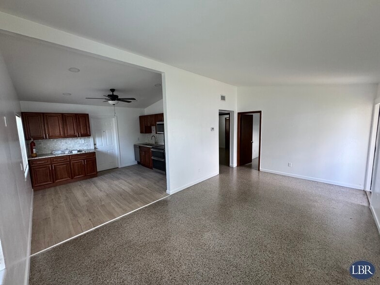 1809 Highland Ave, Melbourne, FL à vendre - Photo de l’immeuble – Image 2 sur 6