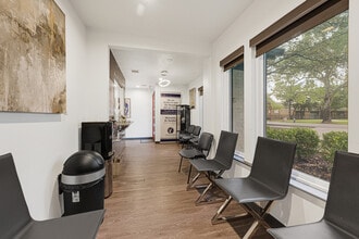 2243 N Park Ave, Pearland, TX à louer Photo intérieure– Image 2 sur 19