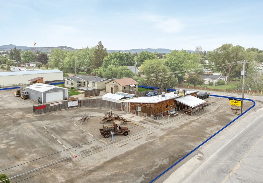 24706 E Wellesley Ave, Otis Orchards, WA à vendre - Photo de l’immeuble – Image 1 sur 19
