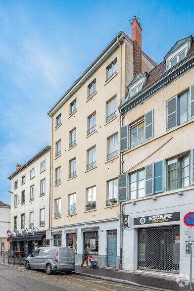 Immeuble residentiel dans Lyon à vendre - Photo de l’immeuble – Image 2 sur 2