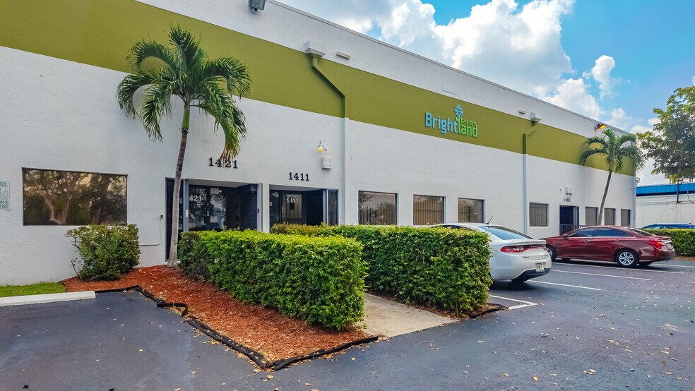 1400 NW 88th Ave, Doral, FL à louer - Photo de l’immeuble – Image 3 sur 5