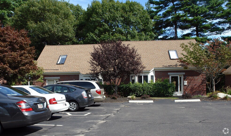 175 14-15 Derby St, Hingham, MA à louer - Photo de l’immeuble – Image 3 sur 6