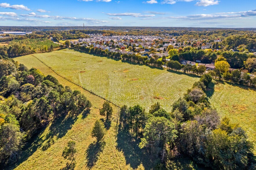 474 James Farm rd, Statesville, NC à vendre - Photo de l’immeuble – Image 3 sur 3