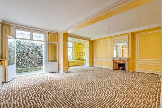 Plus de détails pour Bureau à vendre